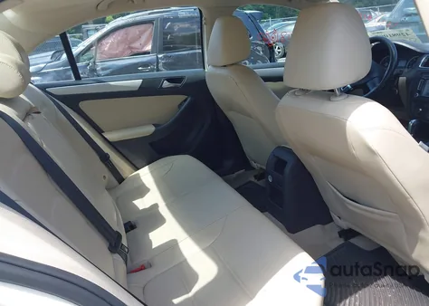 2013 Volkswagen Jetta 2.5L Se из США, поврежденный, VIN 3VWDP7AJXDM356033